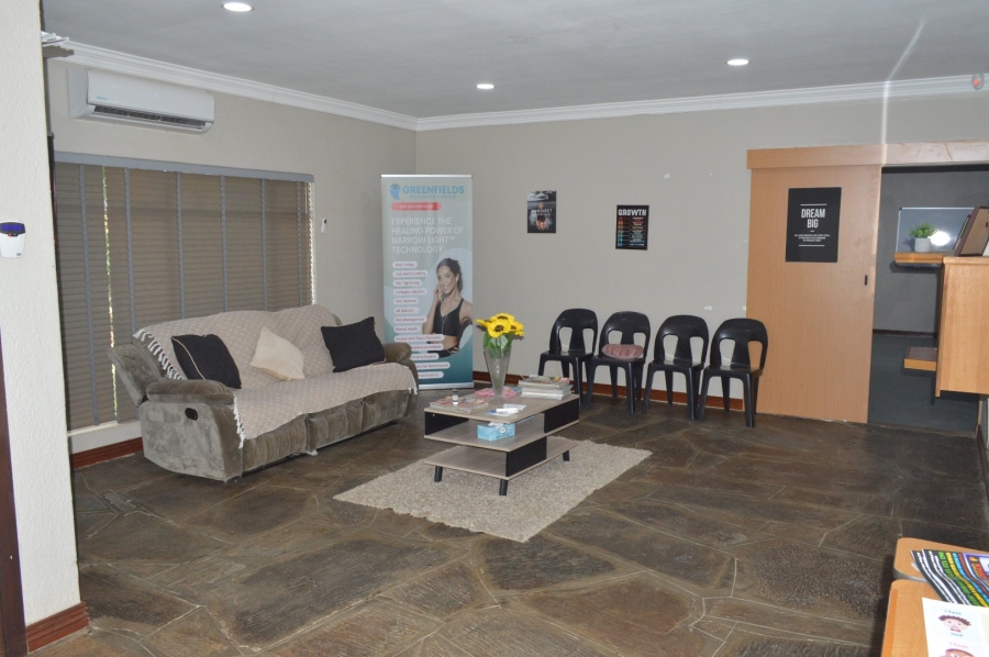 4 Bedroom Property for Sale in Flimieda North West